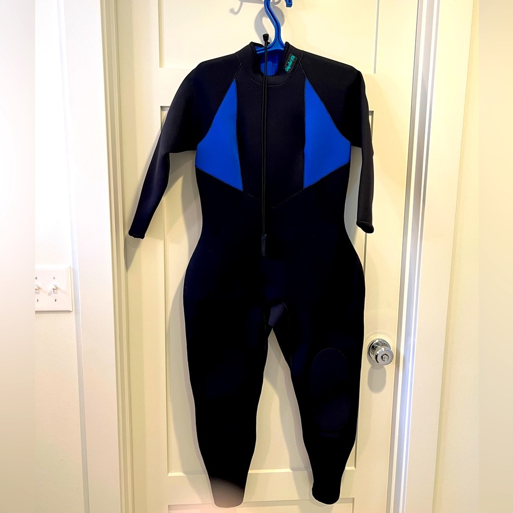 Black and Royal Blue Women's Short-Sleeve Neoprene Wetsuit